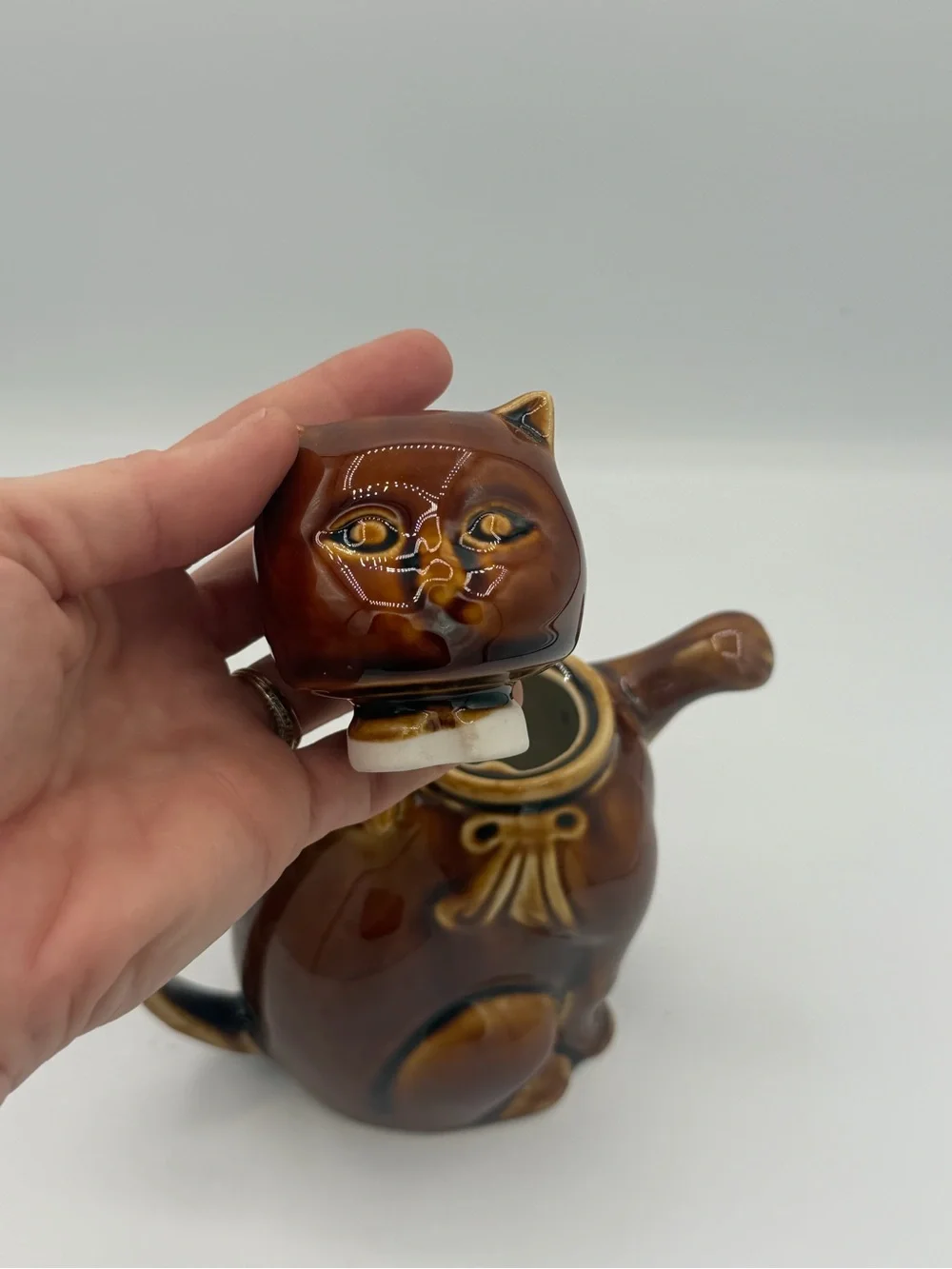 VTG Katoomie Lucky Cat Kitten Brown Glazed Porcelain Teapot Paw Spout China